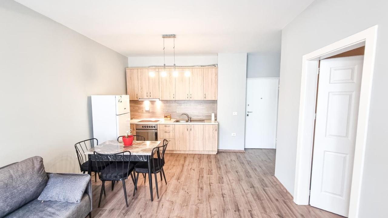 New Bazaar 1Bd Modern Apartment Tirana Exterior photo
