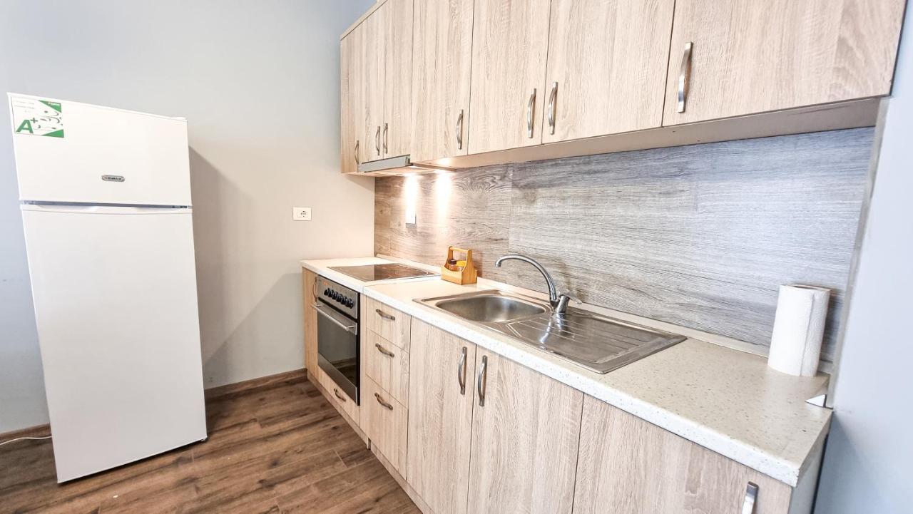 New Bazaar 1Bd Modern Apartment Tirana Exterior photo